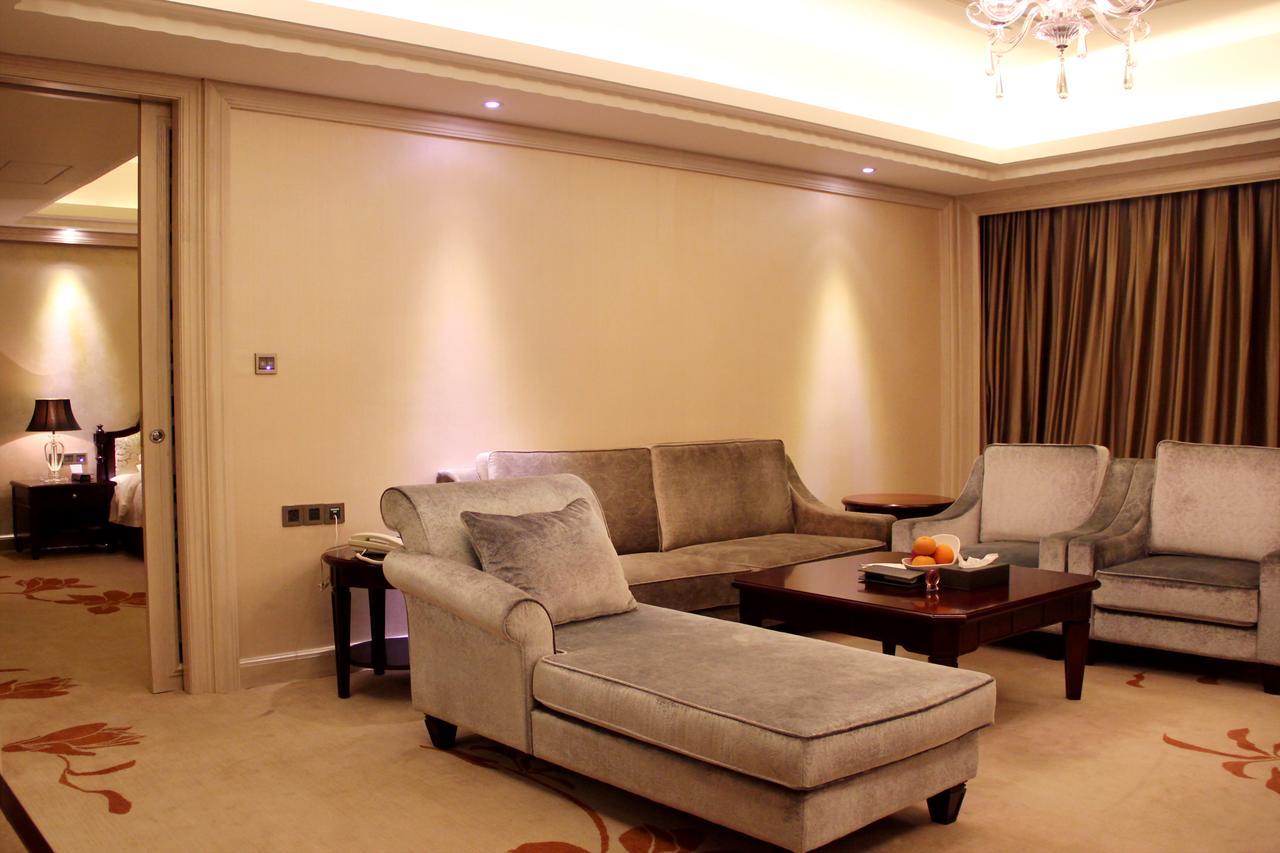Yutong International Hotel Shantou Esterno foto